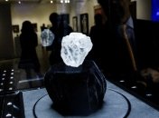 Самый большой алмаз в мире не удалось продать на аукционе