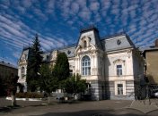 Школа-інтернат на Пекарській у Львові