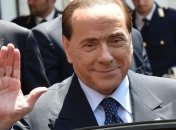 Берлускони сломал лодыжку