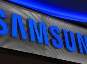 В сети появились фото новой "раскладушки" от Samsung