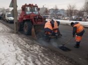 "Киевавтодор" продолжают ремонт аварийно-опасных ям