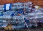 В Гонконге выбрасывают миллионы пластиковых бутылок ежедневно