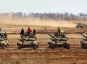 К столице Зимбабве движутся танки, президенту поставили ультиматум