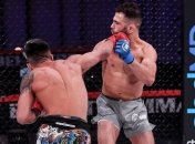 Боец ММА убийственным ударом нокаутировал соперника (видео)