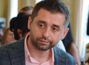 Давид Арахамія назвав мету обстрілів України