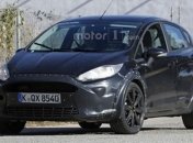Ford готовит "заряженную" Fiesta RS?