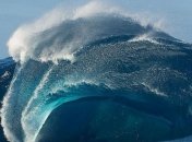 Побережье Индонезии накрыло землетрясение и цунами