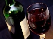 Вживання алкоголю не врятує від COVID-19