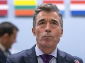 Расмуссен: Санкции против РФ можно ослабить в случае введения миротворцев