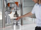 Продажи промышленных роботов в мире выросли до нового рекорда