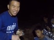 Оказались в западне: найденных детей в пещере Таиланда не возможно поднять на поверхность