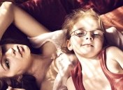 18+ Фотограф Анастасия Чернявская: шесть лет семейных автопортретов