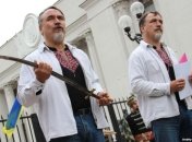 Художники завтра в Мариинском парке отправят депутатов на юг