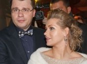 Гарик Харламов следит за Кристиной Асмус