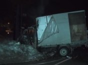 В Харькове грузовик врезался в мусоровоз (Видео)