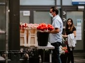 Яка дистанція захистить від коронавірусу