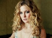 Кейт Хадсон с детьми и бойфрендом отдыхает на горнолыжном курорте в Аспене