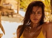 Обнаженная Ирина Шейк поделилась пикантными фото 10-летней давности