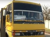 Хорошие оценки - бесплатный проезд: в Херсоне водитель маршрутки придумал, как мотивировать школьников (видео)