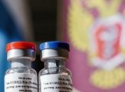 По-другому не хотят: в России людям начали обещать автомобили за вакцинацию "Спутником V"