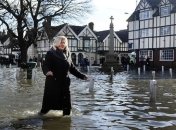 Темза затопила пригороды Лондона