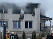 У владельца сгоревшего в Харькове дома престарелых нашли еще один хоспис с решетками на окнах