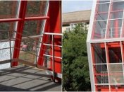 Не успел открыться: вандалы устроили погром мосту в Киеве (Фото)