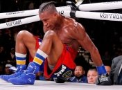 Боксер из андеркарта Усика умер после боя