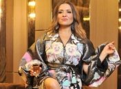 Наталья Могилевская похвасталась формами в эффектном платьем (Фото)