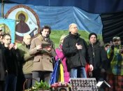 Майдан встретил Яценюка криками "Пулю в лоб"