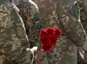 На Донбассе двое военных подорвались на взрывчатке, один погиб