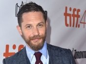 Том Харди выложил первые снимки образа Аль Капоне для фильма "Фонзо"