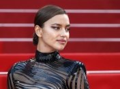 Настоящая француженка: стильная Ирина Шейк на Неделе моды в Париже (Фото)