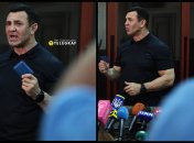 Нардеп спілкується з журналістами