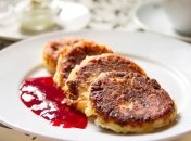 Рецепт дня: творожно-маковые биточки (Видео)