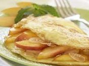 Солодкий омлет із яблуками з’їдять за секунду