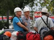 Роботники Никопольского завода устроили пикет под стенами "Укрэнерго"