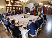 Переговори української та російської делегацій