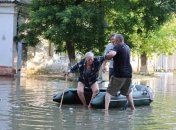 Эвакуация людей продолжается