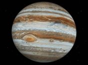 Астрономы никак не могут объяснить странное явление на Юпитере 