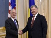 Порошенко и Мэттис обсудили агрессию РФ и помощь США Украине