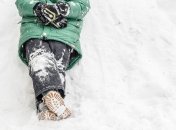 Ребенок на снегу