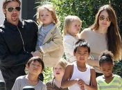 Брэд Питт подарил дочерям бриллианты