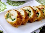 Рецепт дня: куриные рулеты с брокколи и сыром