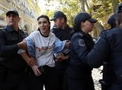 "Нет насилию над женщинами!": полиция в Баку не дала провести акцию