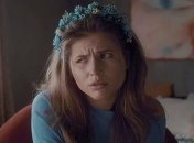 После клипа "Ленинграда" модницы массово перекрашивают свои туфли 