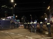 Полиция Роттердама применили конную полицию, чтобы прекратить митинг