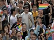 На Тайване разрешили однополые браки