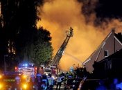 Взрыв на химическом заводе привел к серьезным разрушениям зданий