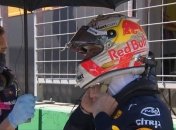 Формула-1: кто из пилотов встал на колено, а кто нет (Видео)